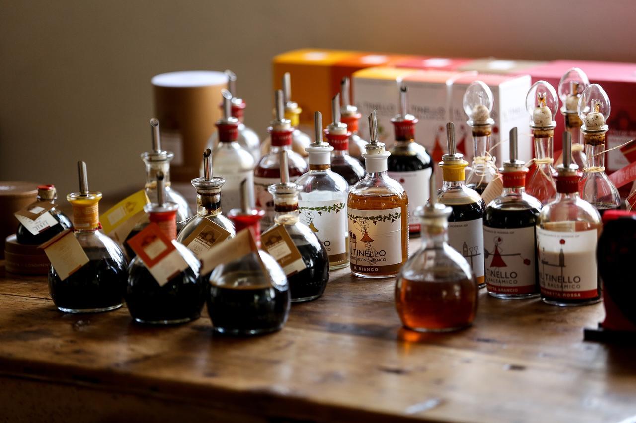 Le Dimore De Il Borgo Del Balsamico Albinea Bagian luar foto